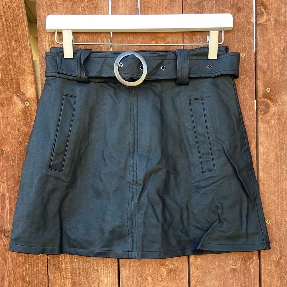 NWT!! Black leather Skirt from Forever 21
